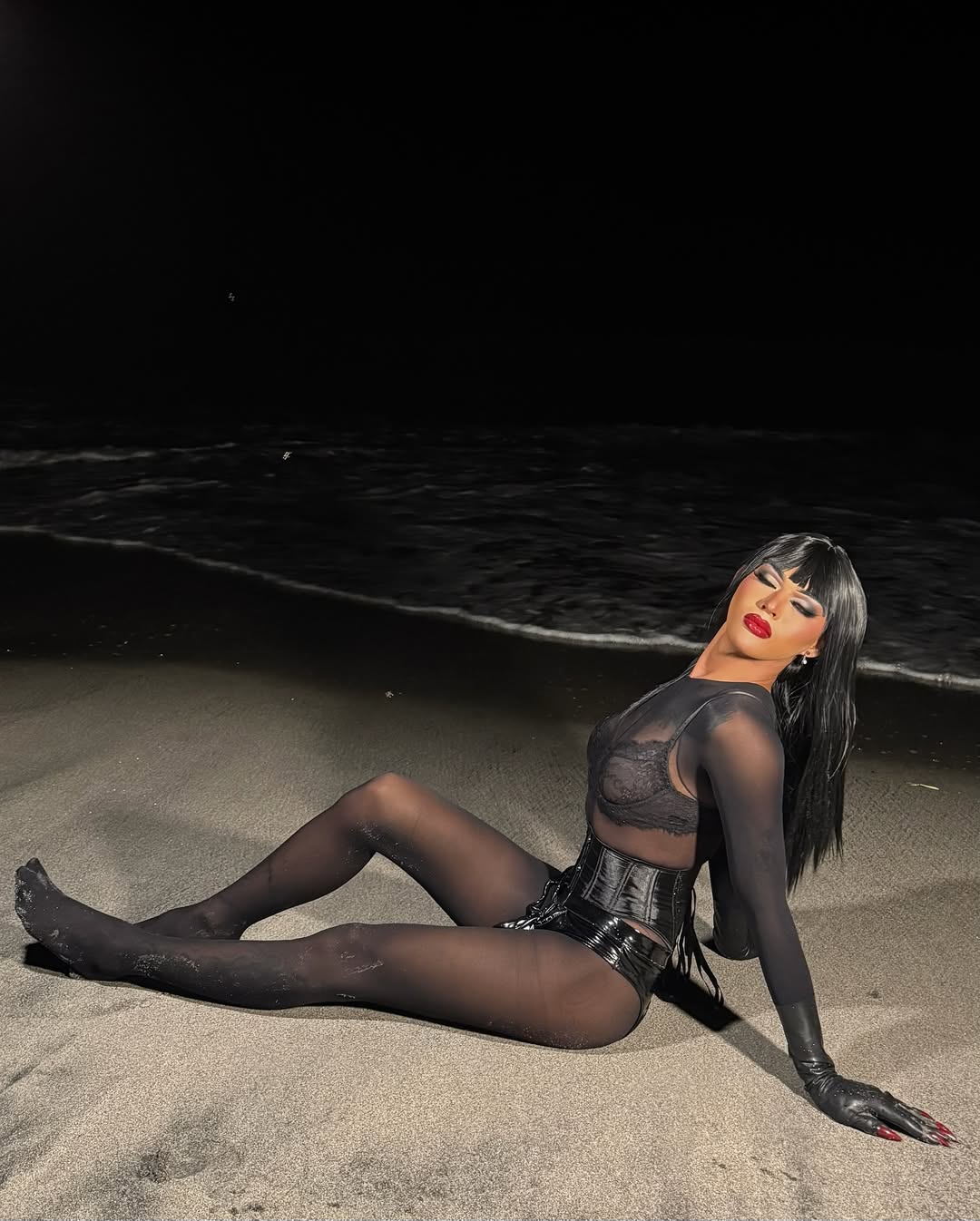 Glimpse of the Mistress 2